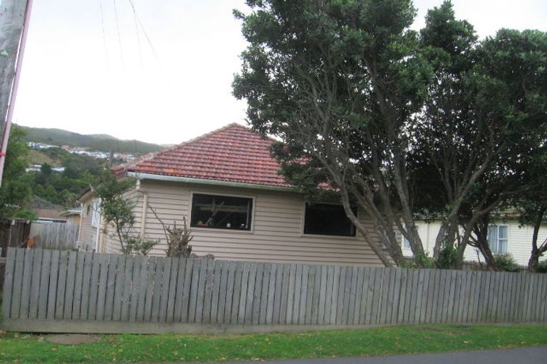 Photo of property in 9b Hinau Street, Tawa, Wellington, 5028