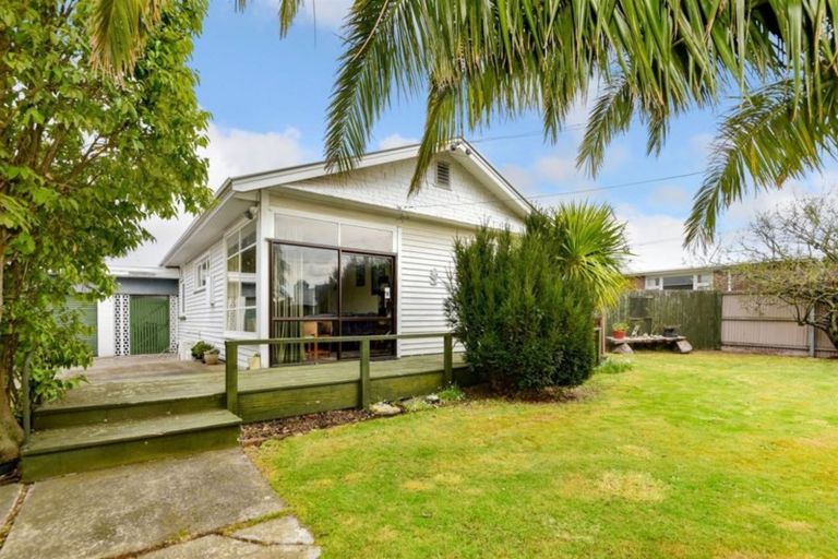 Photo of property in 81 Beresford Street, New Brighton, Christchurch, 8061
