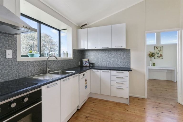 Photo of property in 11 Parker Crescent, Otara, Auckland, 2023