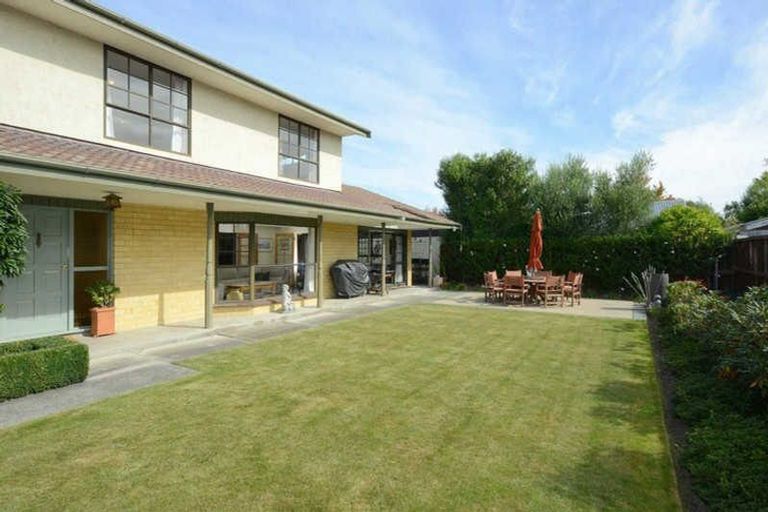 Photo of property in 20 Camrose Place, Ilam, Christchurch, 8041