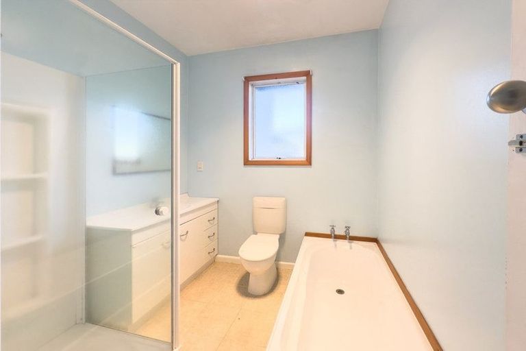 Photo of property in 10 Plynlimon Road, Fendalton, Christchurch, 8052