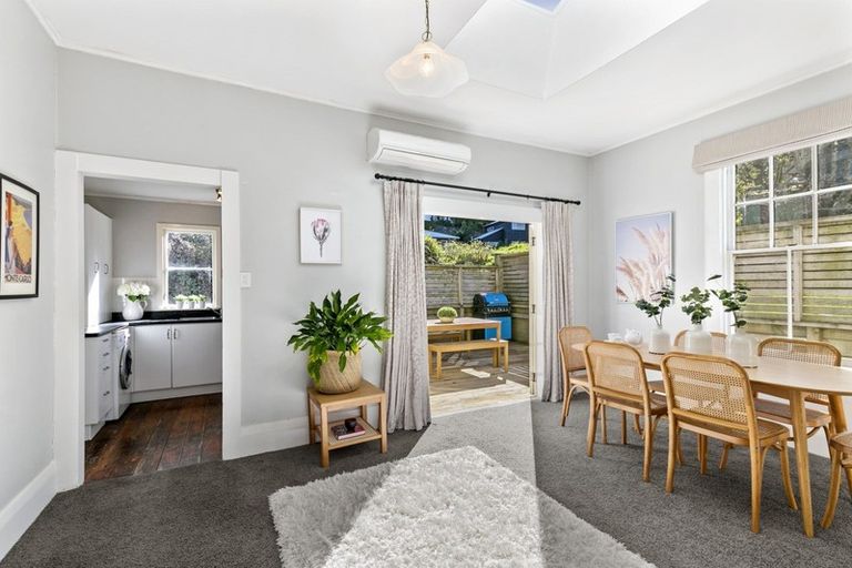 Photo of property in 7 Omar Street, Khandallah, Wellington, 6035