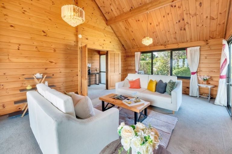 Photo of property in 124b Sandspit Road, Shelly Park, Auckland, 2014