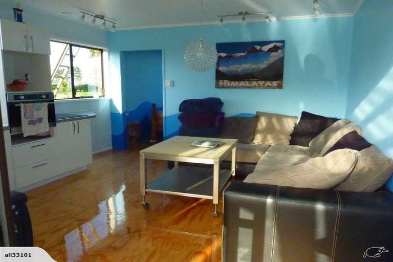 Photo of property in 15 Newcombe Road, Otaua, Waiuku, 2682