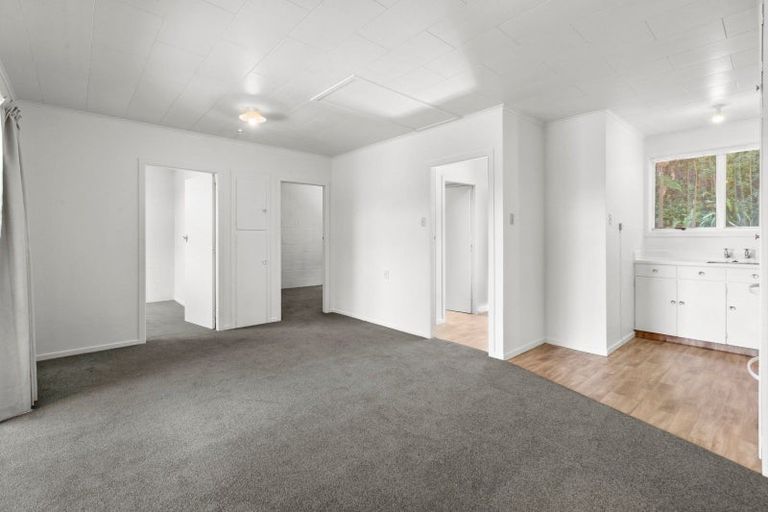 Photo of property in 8a Hood Place, Spotswood, New Plymouth, 4310