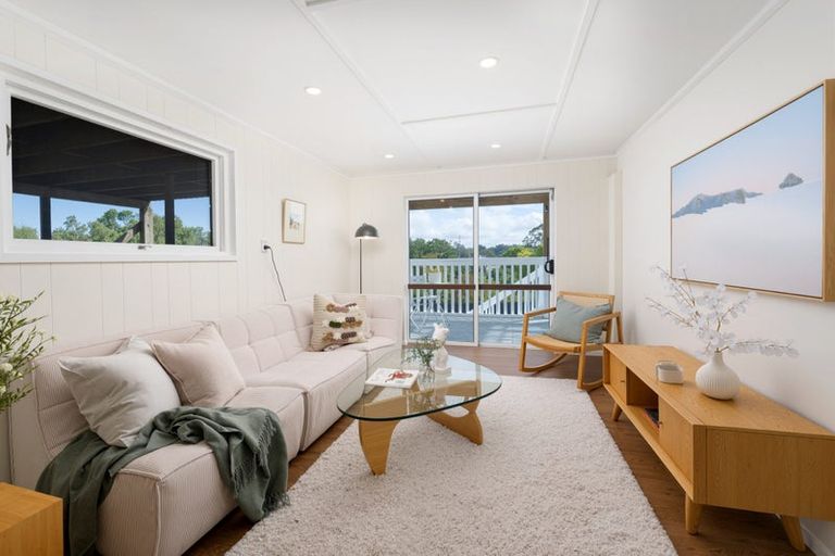 Photo of property in 34 Cyclarama Crescent, Massey, Auckland, 0614