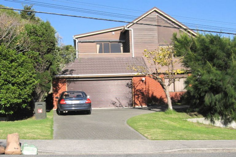 Photo of property in 18 Tiromoana Road, Raumati South, Paraparaumu, 5032