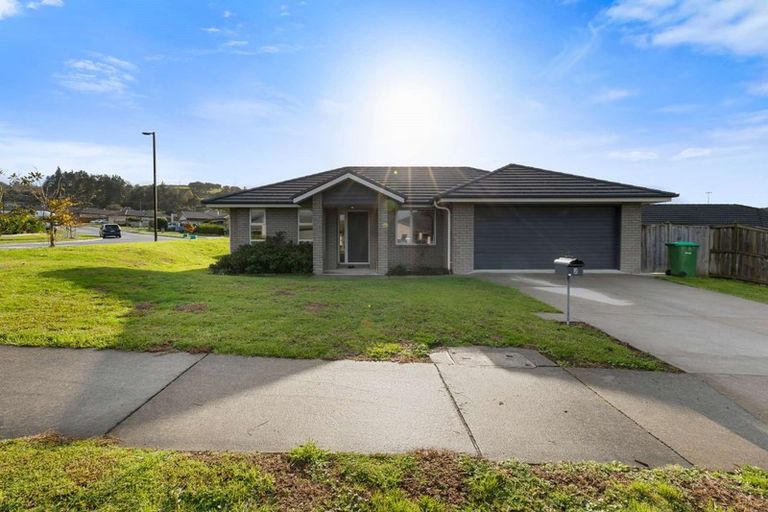 Photo of property in 2 Balmore Crescent, Pokeno, 2402