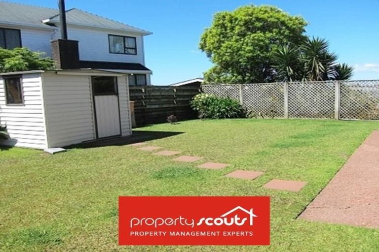 Photo of property in 18 Tatyana Place, Massey, Auckland, 0614