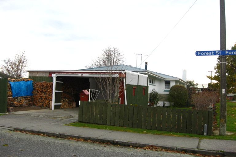 Photo of property in 50 Forest Street, Tapanui, 9522