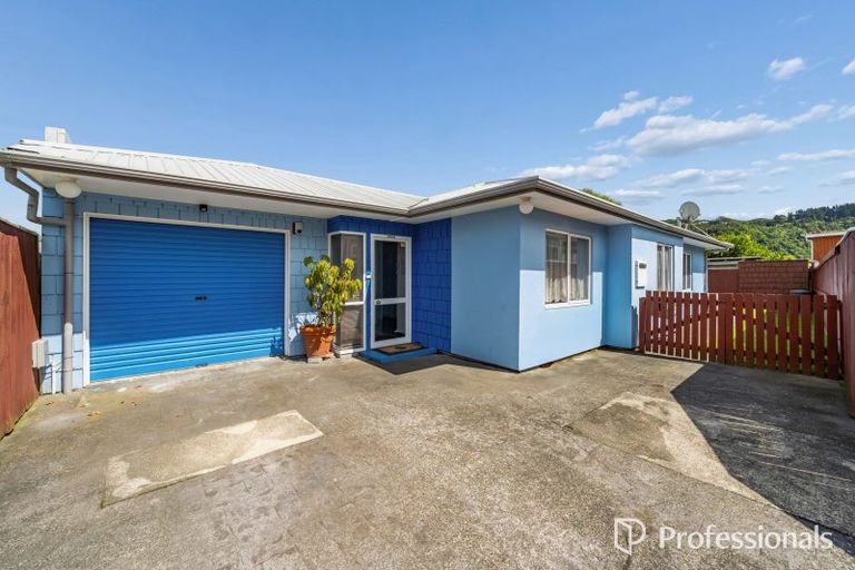 Photo of property in 17 Macky Street, Taita, Lower Hutt, 5011