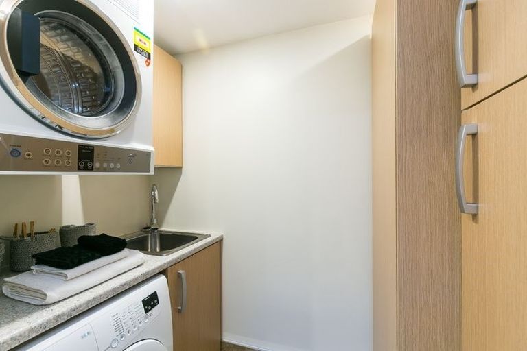 Photo of property in 8 Captain Edward Daniell Drive, Ngaio, Wellington, 6035