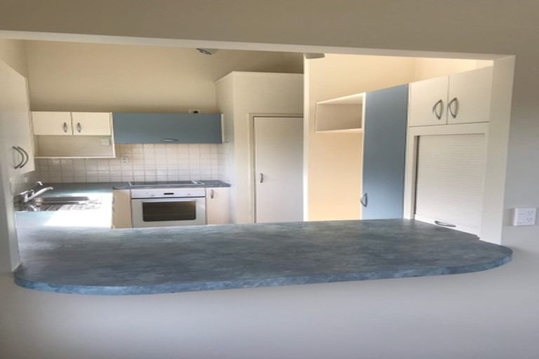 Photo of property in 38 Tree View Avenue, Glenfield, Auckland, 0629