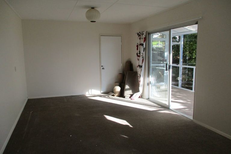 Photo of property in 39 Oak Avenue, Paremata, Porirua, 5024