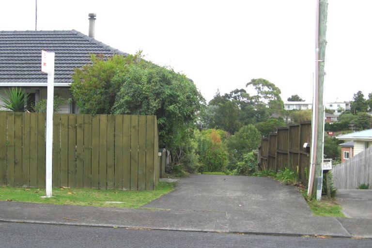 Photo of property in 2/57 Selwyn Crescent, Forrest Hill, Auckland, 0620