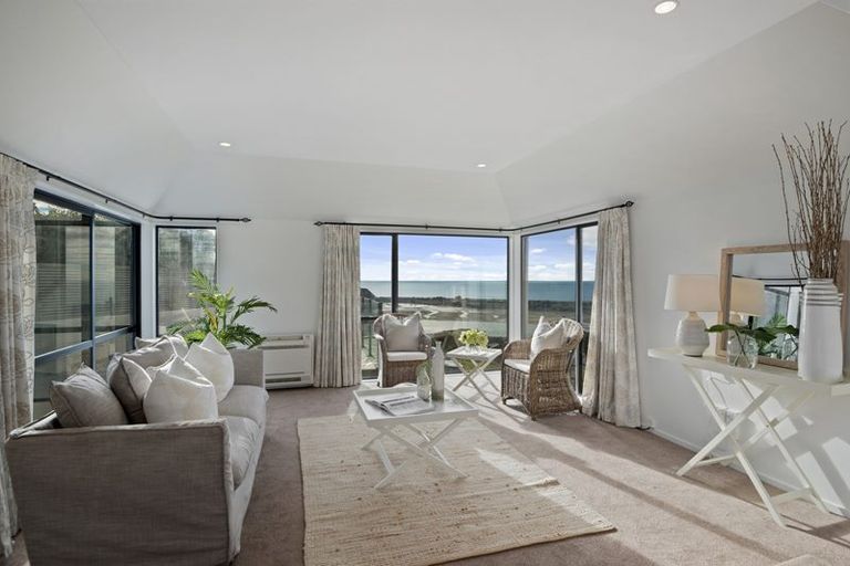 Photo of property in 3 Glendevere Terrace, Redcliffs, Christchurch, 8081