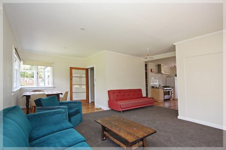 Photo of property in 42 Mckenzie Street, Levin, 5510