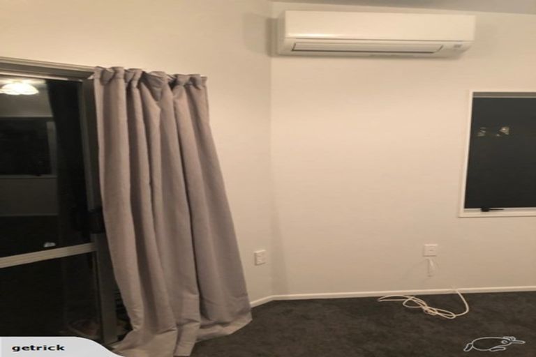 Photo of property in 53 Sikkim Crescent, Clover Park, Auckland, 2019