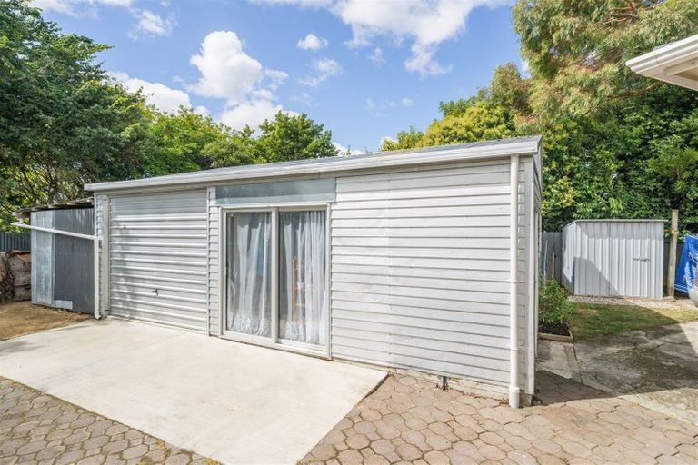 Photo of property in 14 Norwich Place, Awapuni, Palmerston North, 4412