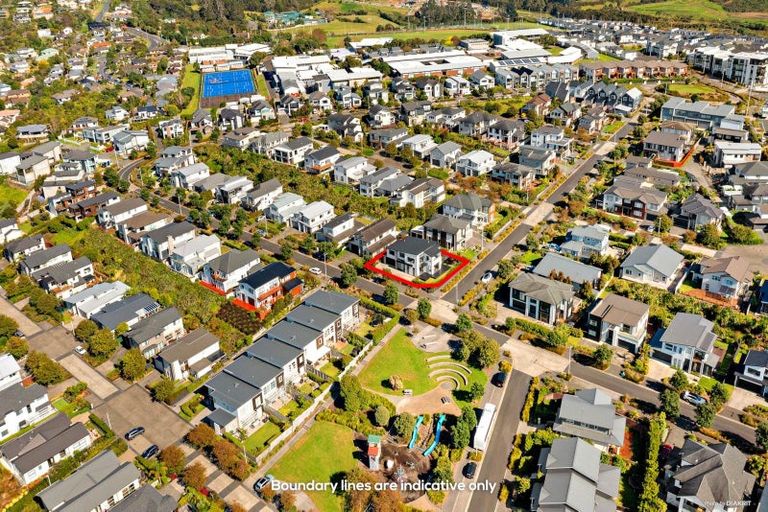 Photo of property in 13 Caldera Drive, Long Bay, Auckland, 0630