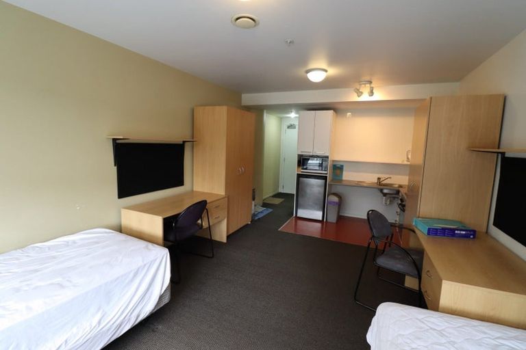 Photo of property in Orange Apartments/victoria Centr, 704/169 The Terrace, Wellington Central, Wellington, 6011