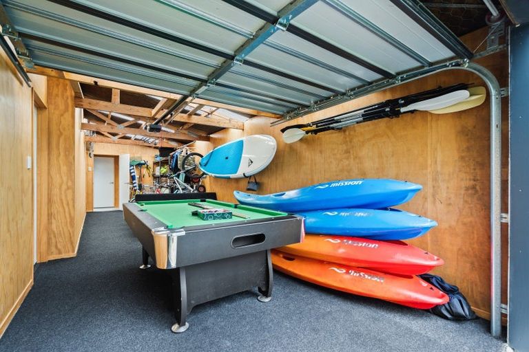 Photo of property in 8 Ringer Avenue, Matapouri, Whangarei, 0173