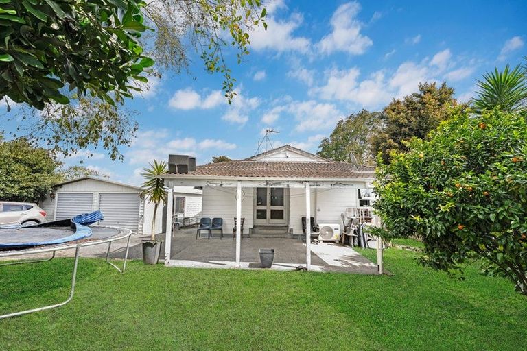Photo of property in 5 Dulcie Place, Red Hill, Papakura, 2110