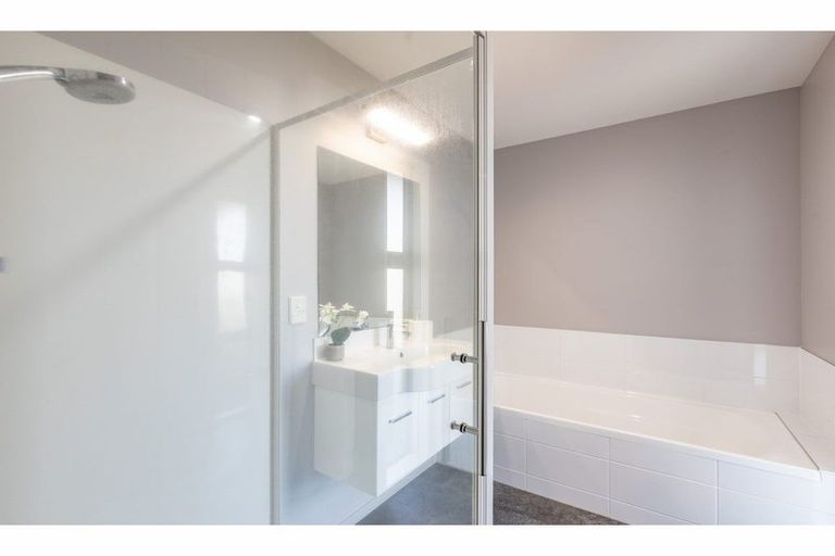 Photo of property in 6 Richmond Avenue, Halswell, Christchurch, 8025