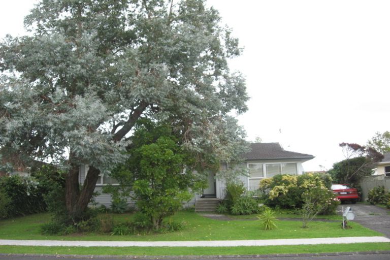 Photo of property in 33 Studfall Street, Pakuranga Heights, Auckland, 2010