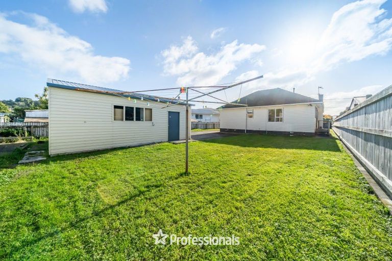 Photo of property in 11 Bythell Street, Wainuiomata, Lower Hutt, 5014