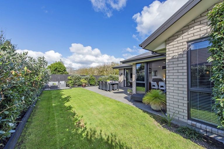 Photo of property in 17 Old Red Barn Road, Halswell, Christchurch, 8025