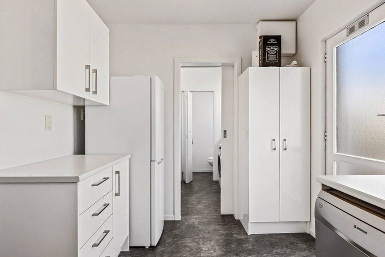 Photo of property in 76 Trafalgar Street, St Albans, Christchurch, 8014