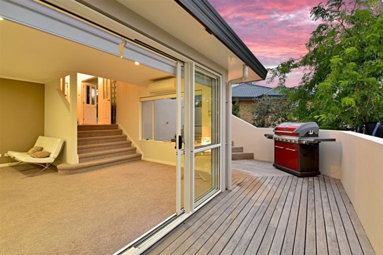 Photo of property in 10 San Lorenzo Rise, Henderson, Auckland, 0612