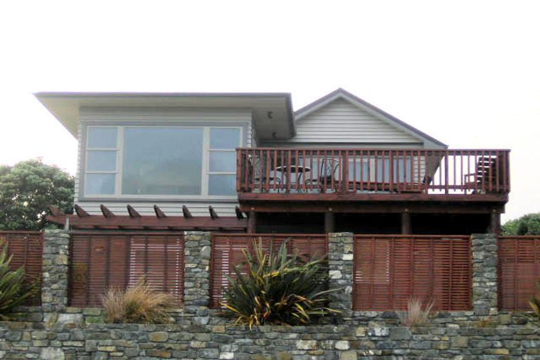 Photo of property in 32 Manly Street, Paraparaumu Beach, Paraparaumu, 5032
