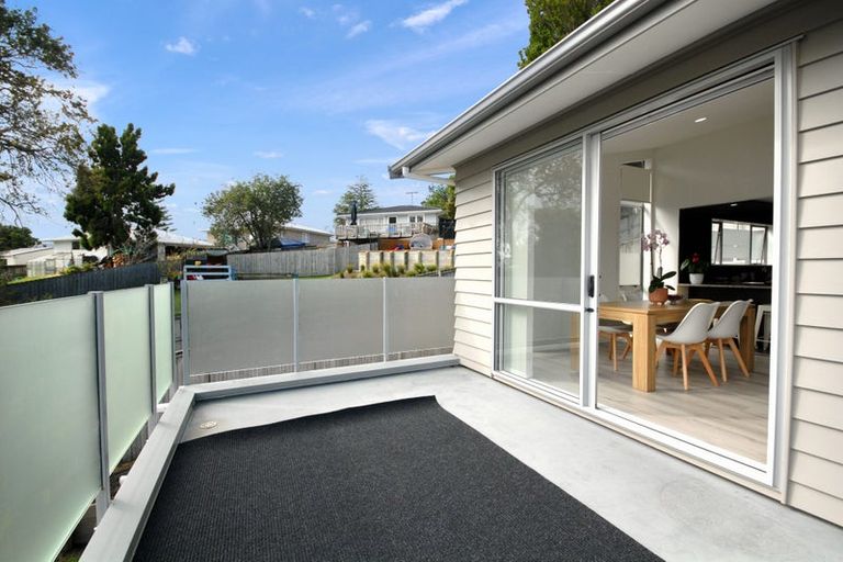 Photo of property in 21a Kia Ora Road, Beach Haven, Auckland, 0626