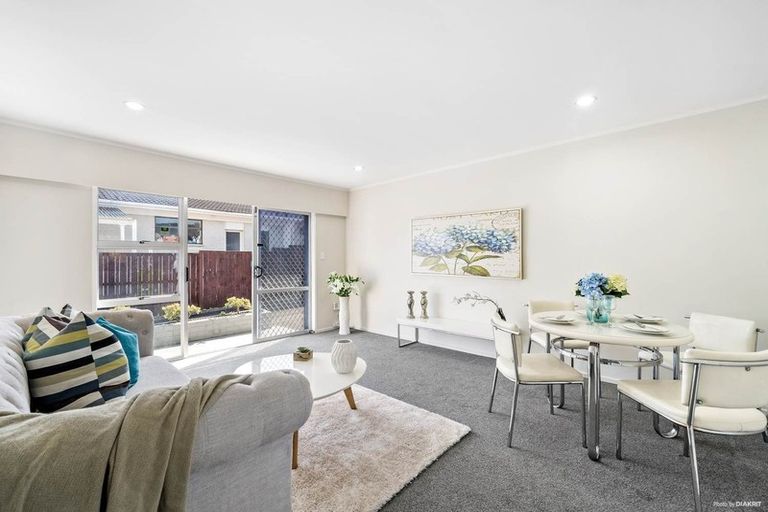 Photo of property in 1/19 Fortunes Road, Half Moon Bay, Auckland, 2012