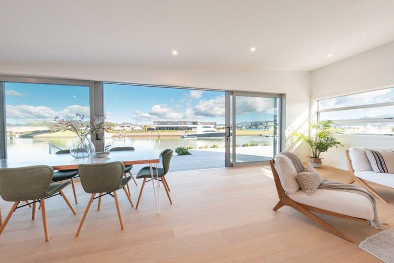 Photo of property in 16 Vanita Drive, Whitianga, 3510