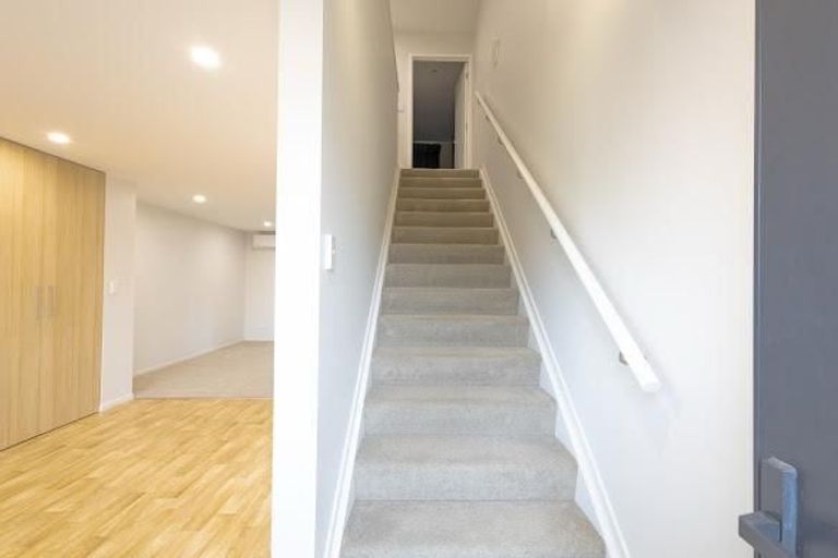 Photo of property in 22 Tima Lane, Mangere Bridge, Auckland, 2022