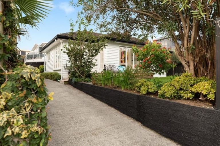 Photo of property in 17 Valley Road, Mount Maunganui, 3116