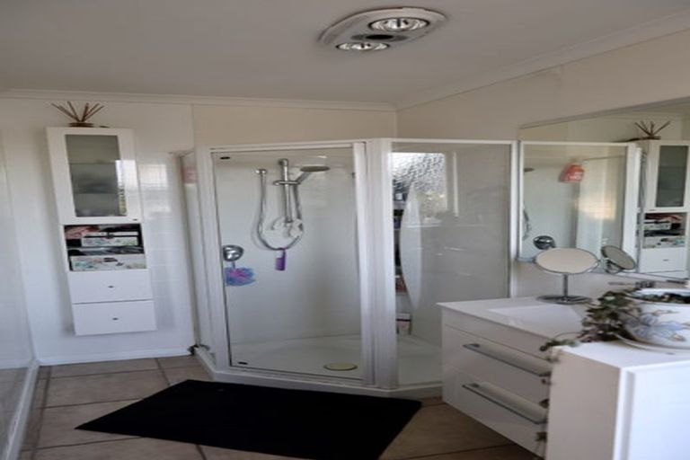 Photo of property in 2491 State Highway 2, Ahikouka, Greytown, 5794