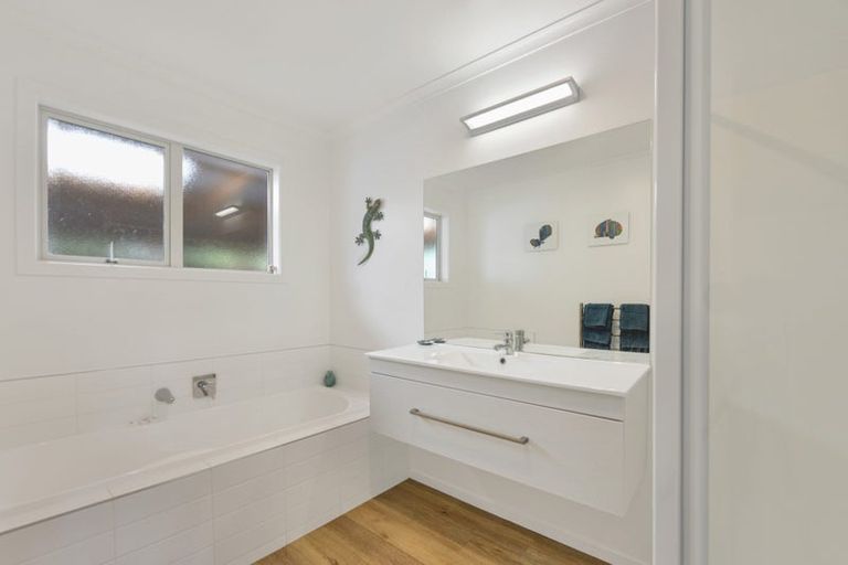 Photo of property in 8 Childs Way, Richmond, 7020