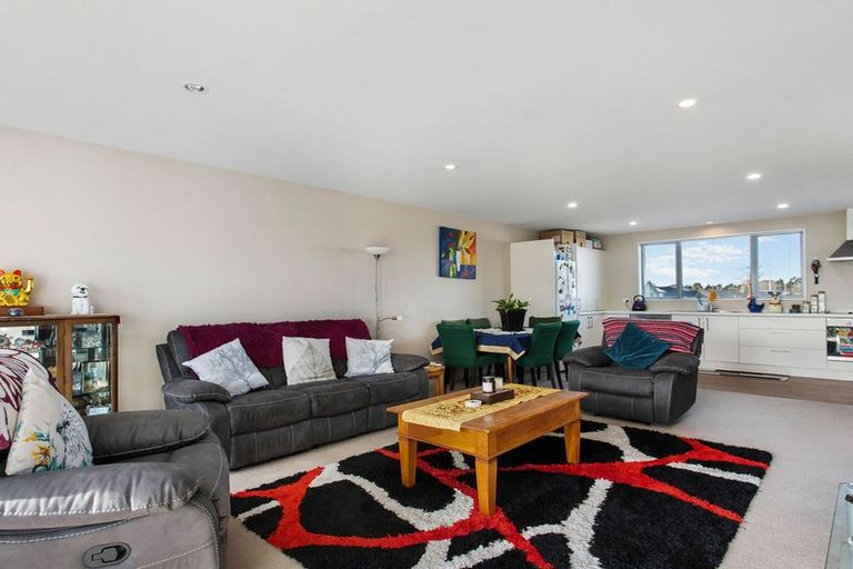 Photo of property in 26 Cassino Street, Rangiora, 7400