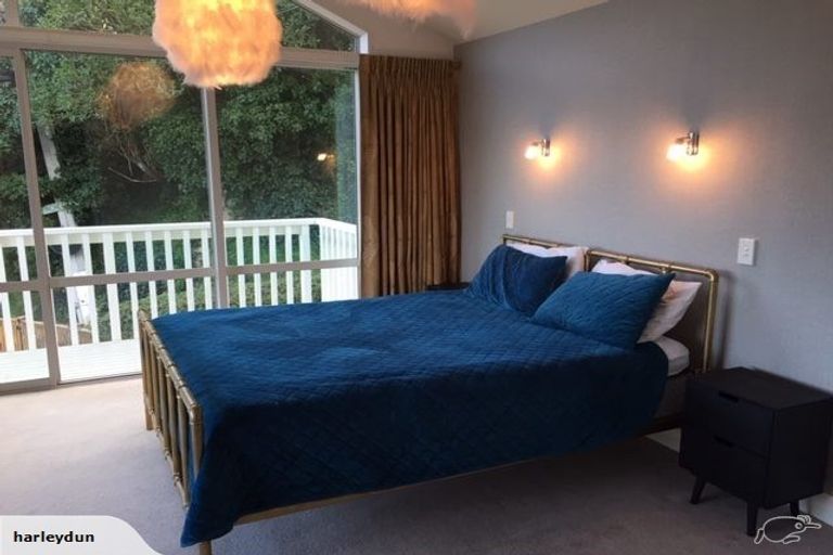 Photo of property in 16 Curnow Way, Kaiwharawhara, Wellington, 6035