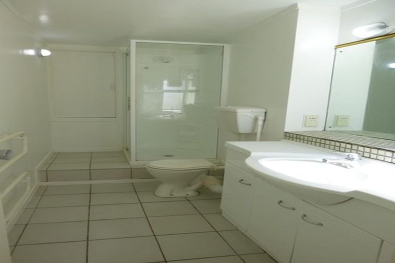 Photo of property in 21a Lake Road, Devonport, Auckland, 0624