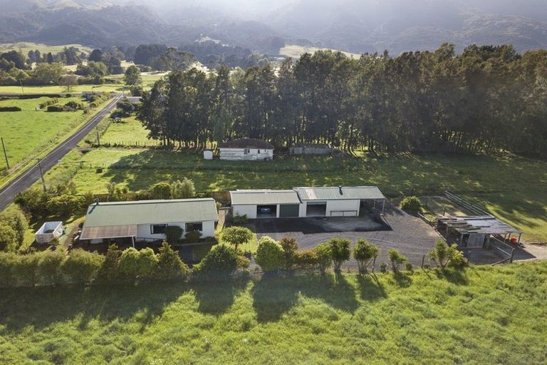 Photo of property in 17 Tui Pa Road, Te Aroha, 3392