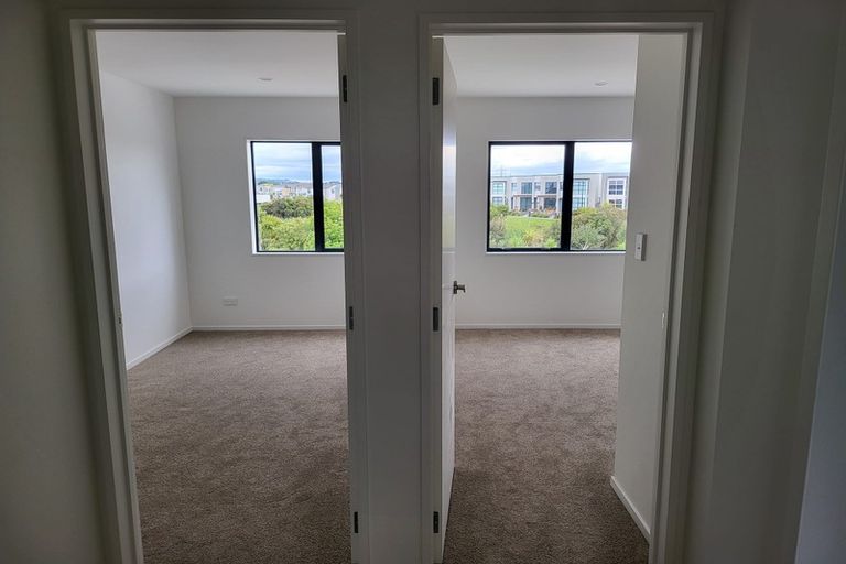 Photo of property in 47a Soaring Bird Drive, Takanini, 2112