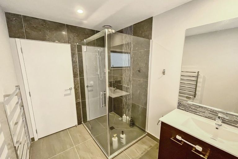 Photo of property in 4 Tuamaka Lane, Hobsonville, Auckland, 0616