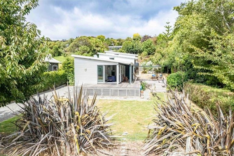 Photo of property in 52 Takamatua Valley Road, Takamatua, Akaroa, 7581