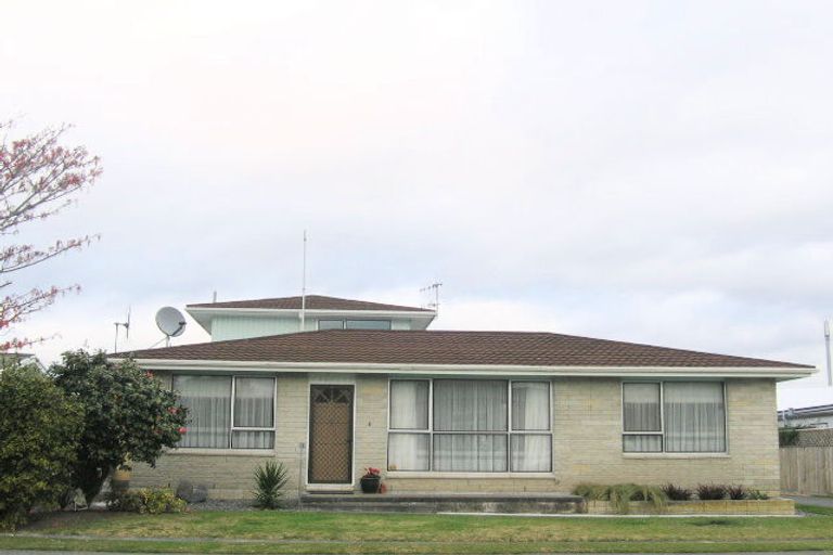Photo of property in 2/21 Lannie Place, Greenmeadows, Napier, 4112