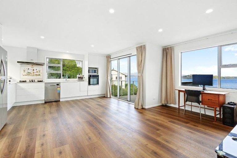 Photo of property in 6b Homebush Road, Khandallah, Wellington, 6035